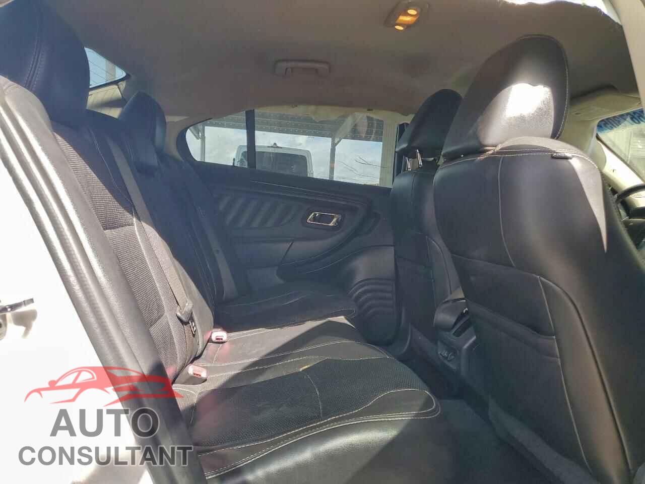 FORD TAURUS 2011 - 1FAHP2EW0BG109727
