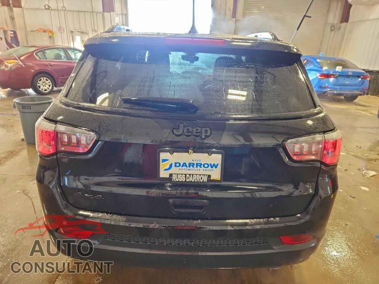 JEEP COMPASS 2018 - 3C4NJDBBXJT401570