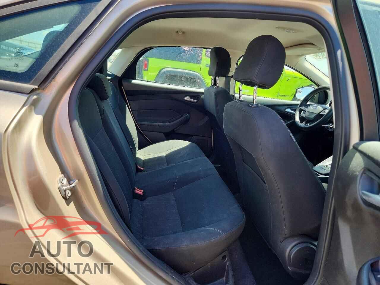 FORD FOCUS 2017 - 1FADP3FE9HL214325