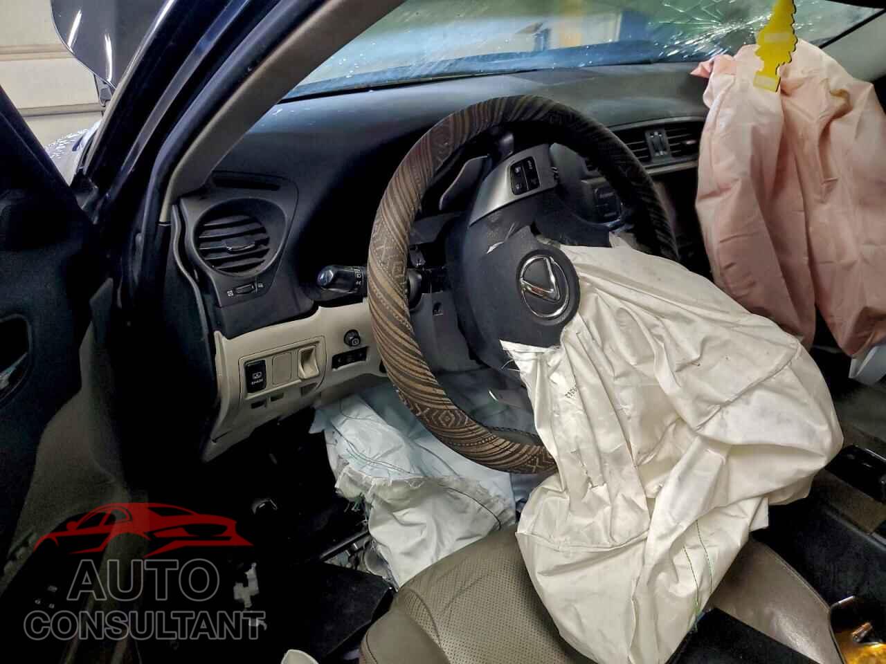 LEXUS IS 2011 - JTHCF5C20B5048513
