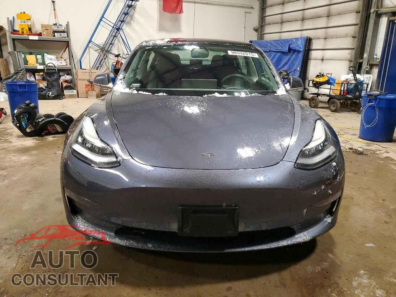 TESLA MODEL 3 2018 - 5YJ3E1EB4JF110261