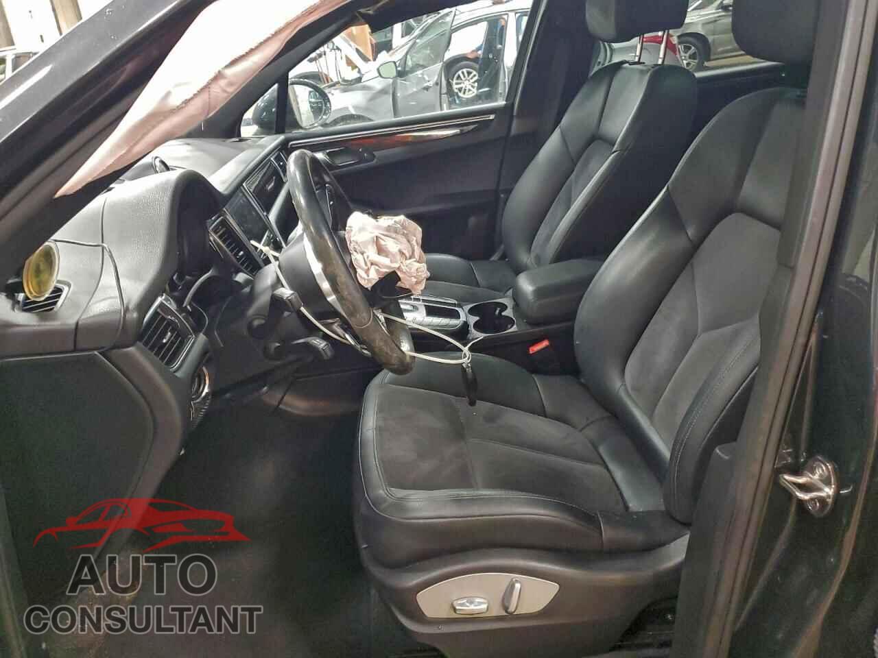 PORSCHE MACAN 2018 - WP1AA2A53JLB01796