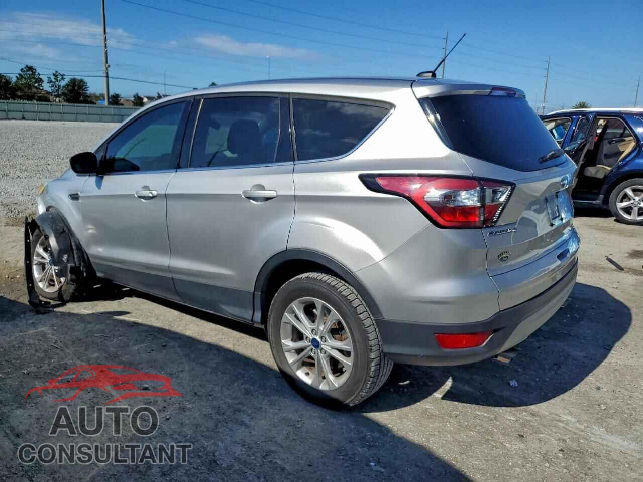 FORD ESCAPE 2017 - 1FMCU0GD3HUC60290