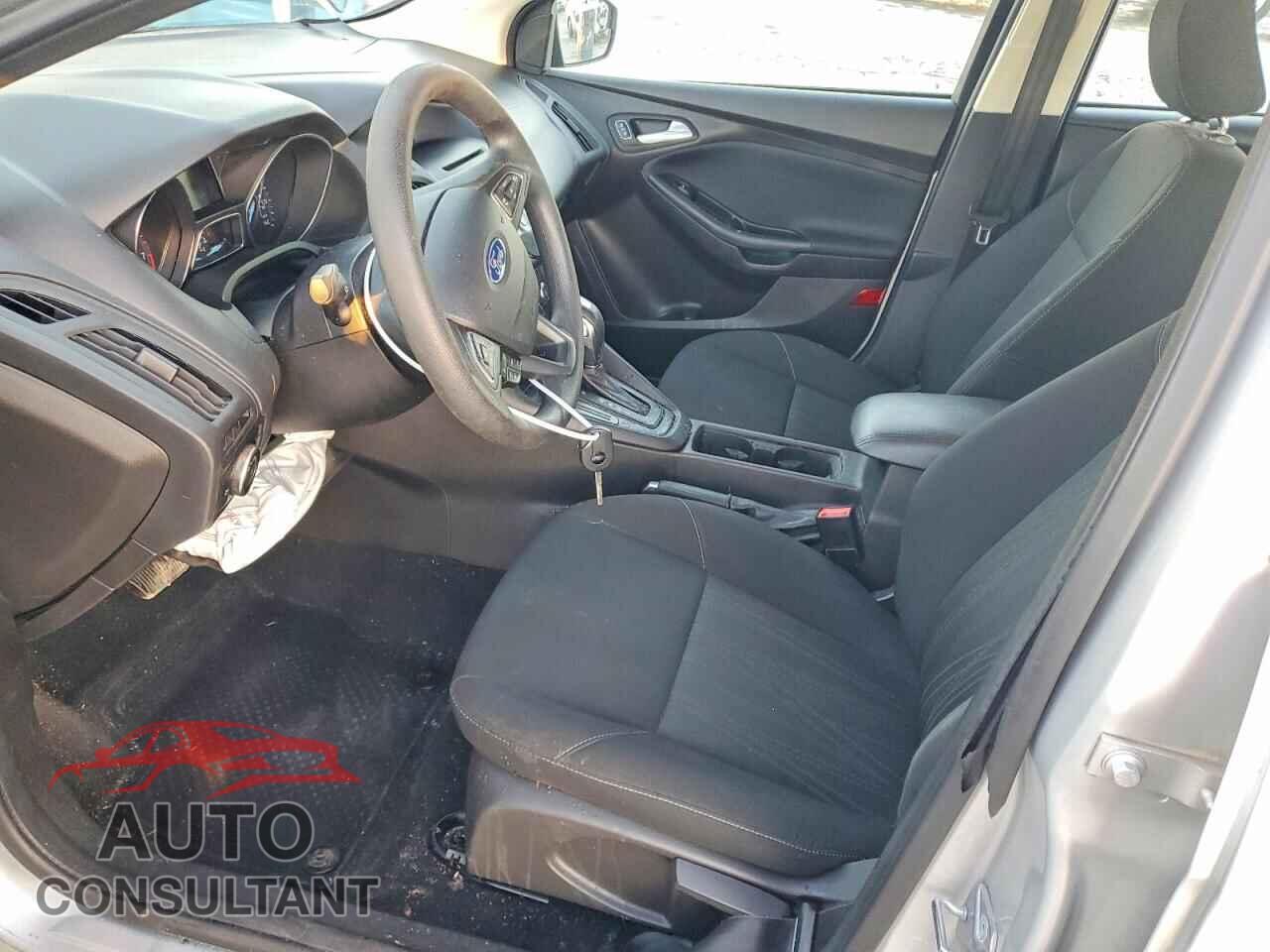 FORD FOCUS 2016 - 1FADP3F27GL392335