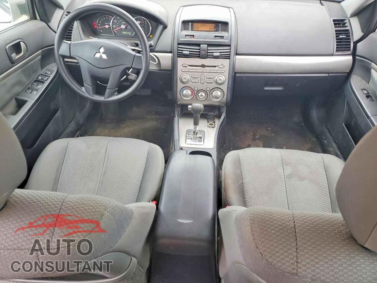 MITSUBISHI GALANT 2011 - 4A32B2FFXBE024772