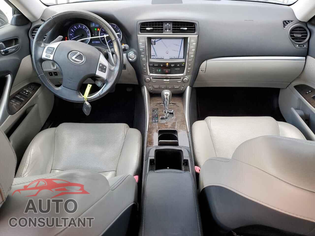 LEXUS IS 2011 - JTHBF5C21B5155033