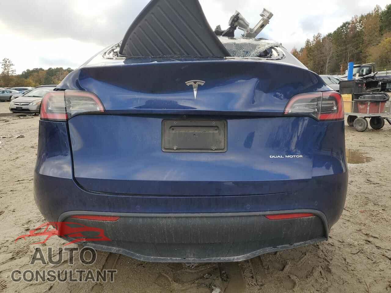 TESLA MODEL Y 2021 - 5YJYGDEE6MF092345