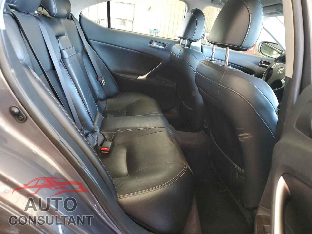 LEXUS IS 2012 - JTHCF5C23C5058308