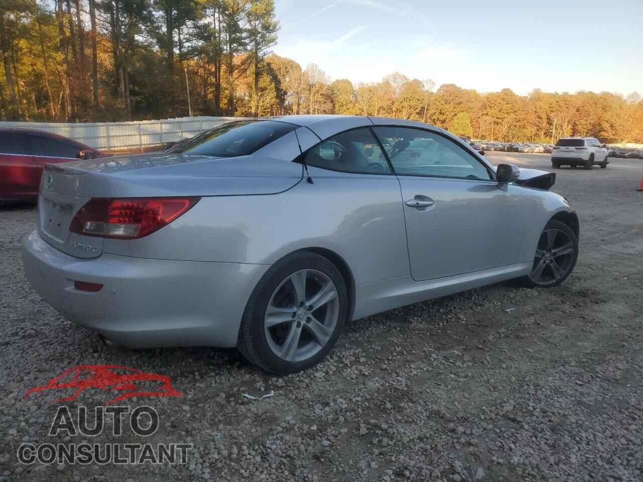 LEXUS IS 2012 - JTHFF2C23C2523733