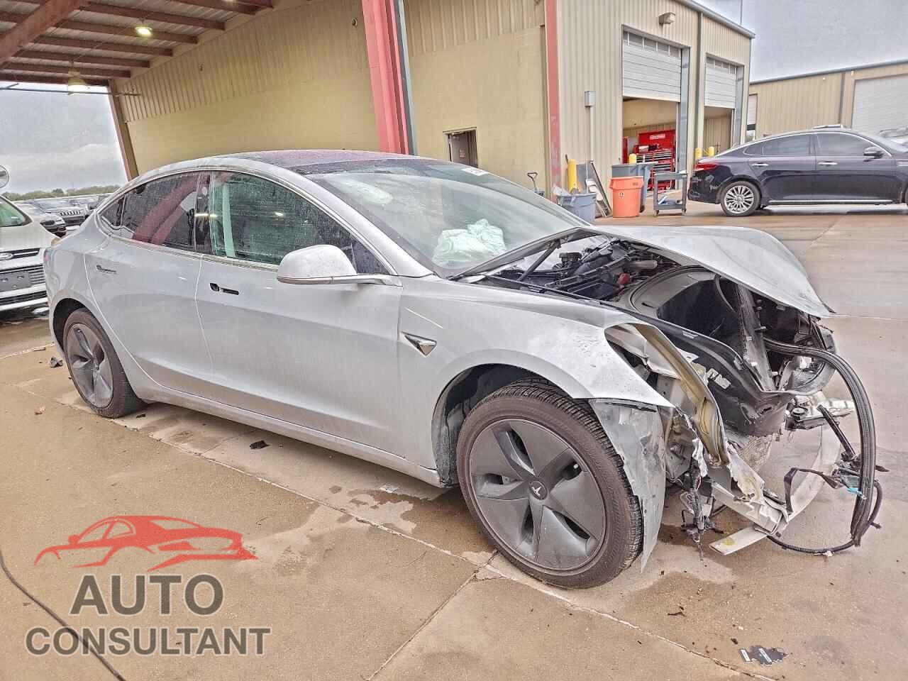 TESLA MODEL 3 2018 - 5YJ3E1EBXJF065357
