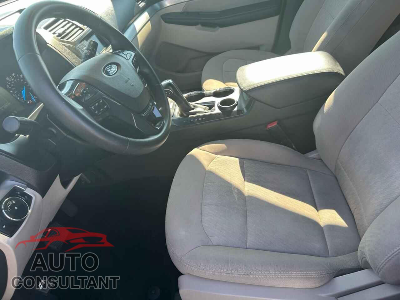 FORD EXPLORER 2018 - 1FM5K7B82JGB15778