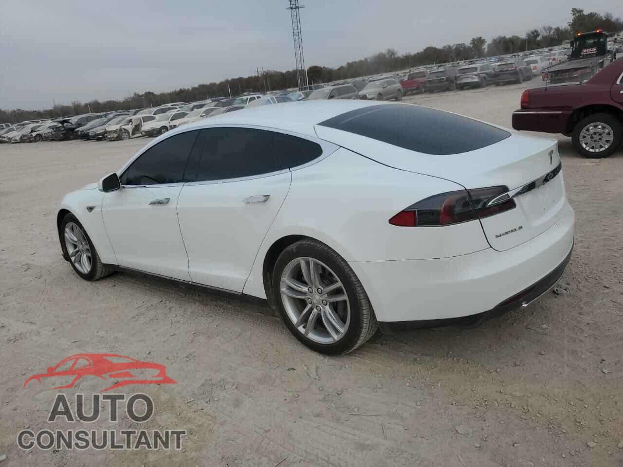 TESLA MODEL S 2013 - 5YJSA1BC2DFP10222