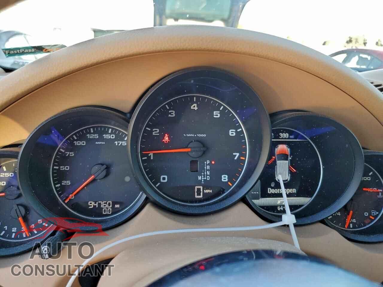 PORSCHE CAYENNE 2016 - WP1AA2A29GKA13162