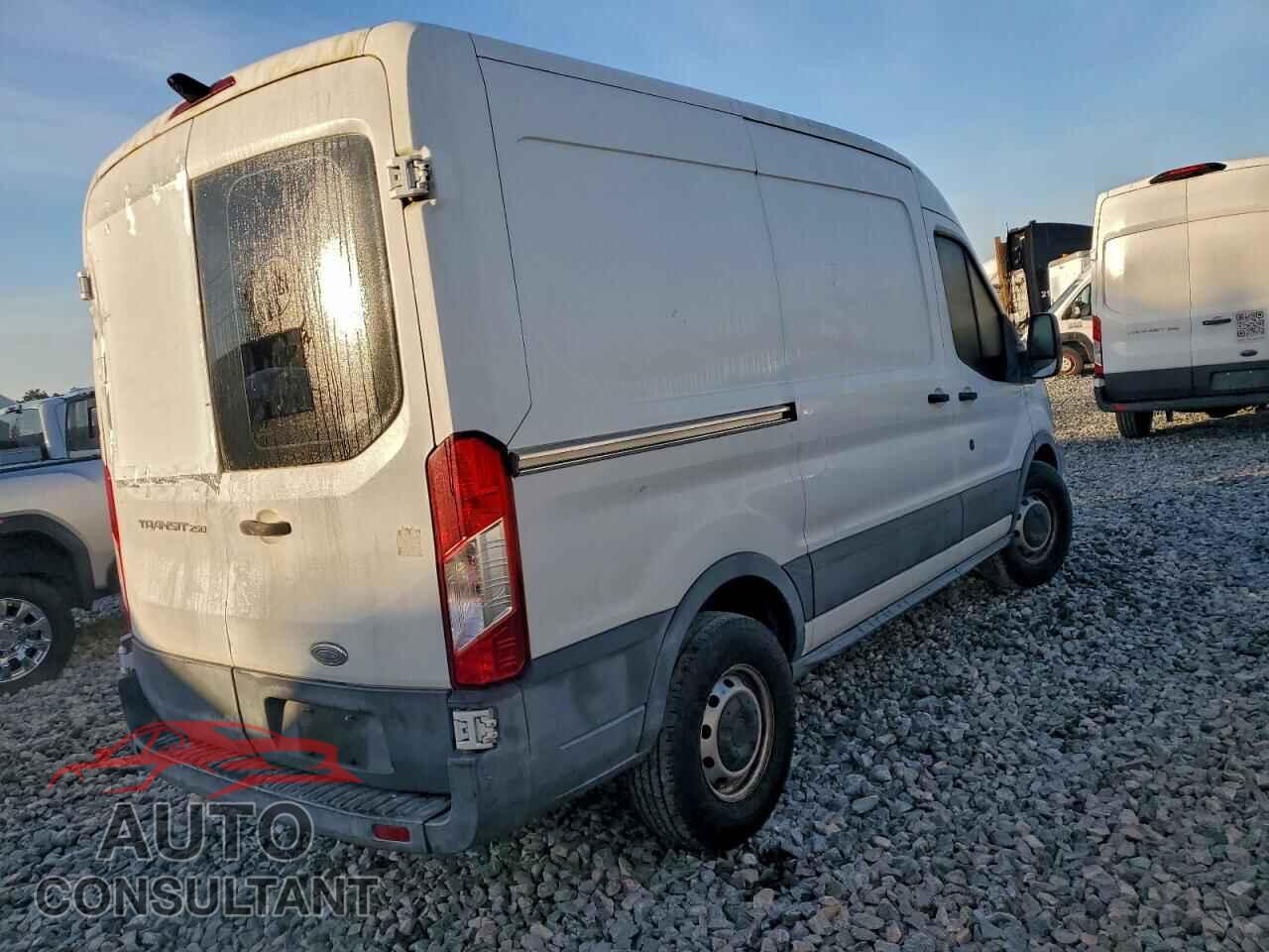 FORD TRANSIT 2015 - 1FTYR1CM9FKA29183