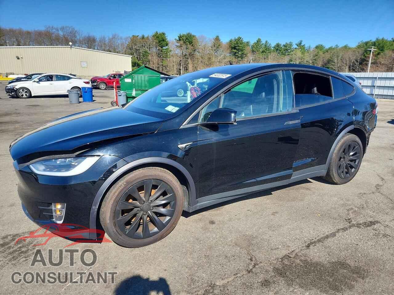 TESLA MODEL X 2018 - 5YJXCBE21JF103880
