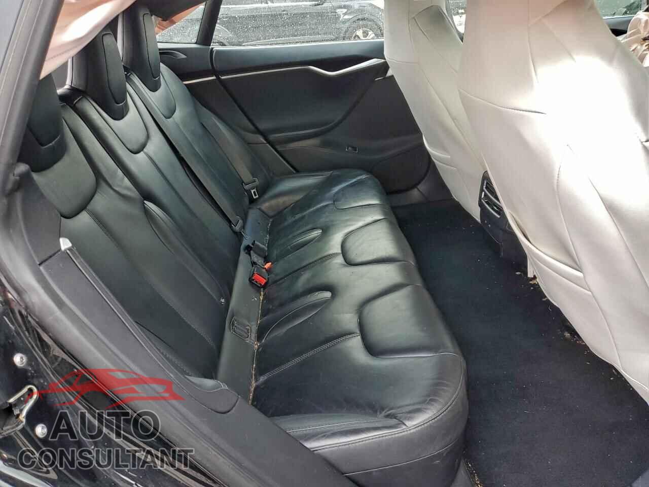 TESLA MODEL S 2017 - 5YJSA1E27HF192245