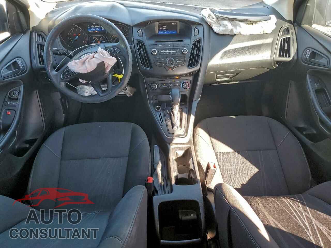 FORD FOCUS 2016 - 1FADP3E25GL264600