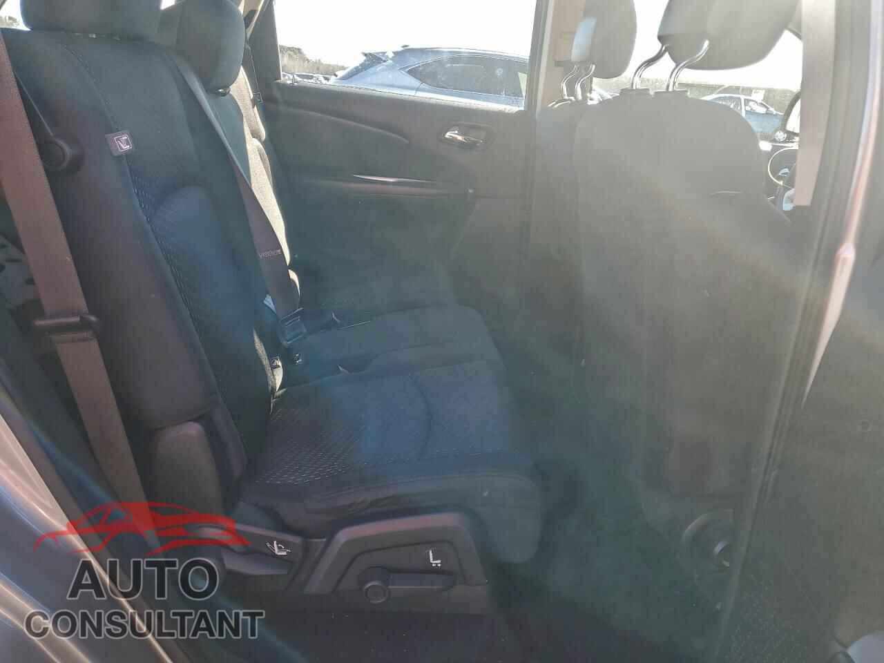 DODGE JOURNEY 2015 - 3C4PDCAB2FT747079
