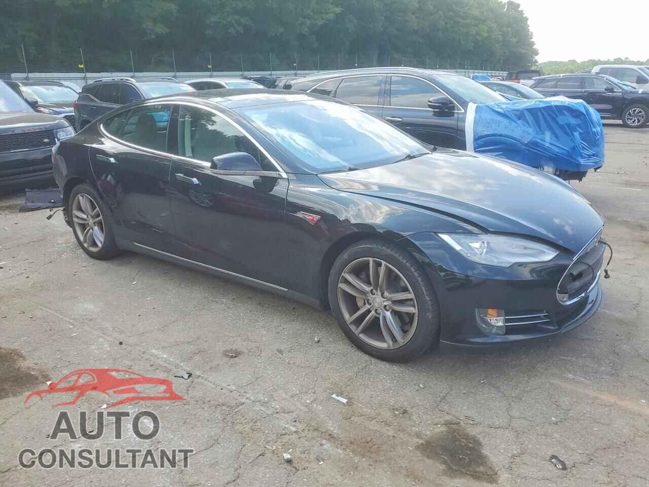TESLA MODEL S 2015 - 5YJSA1H10FF080743