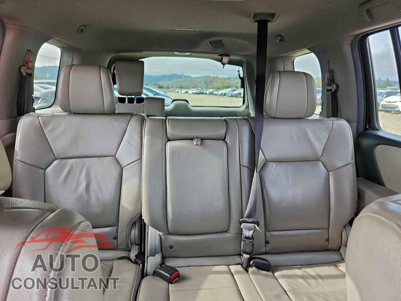 HONDA PILOT 2012 - 5FNYF3H51CB044310