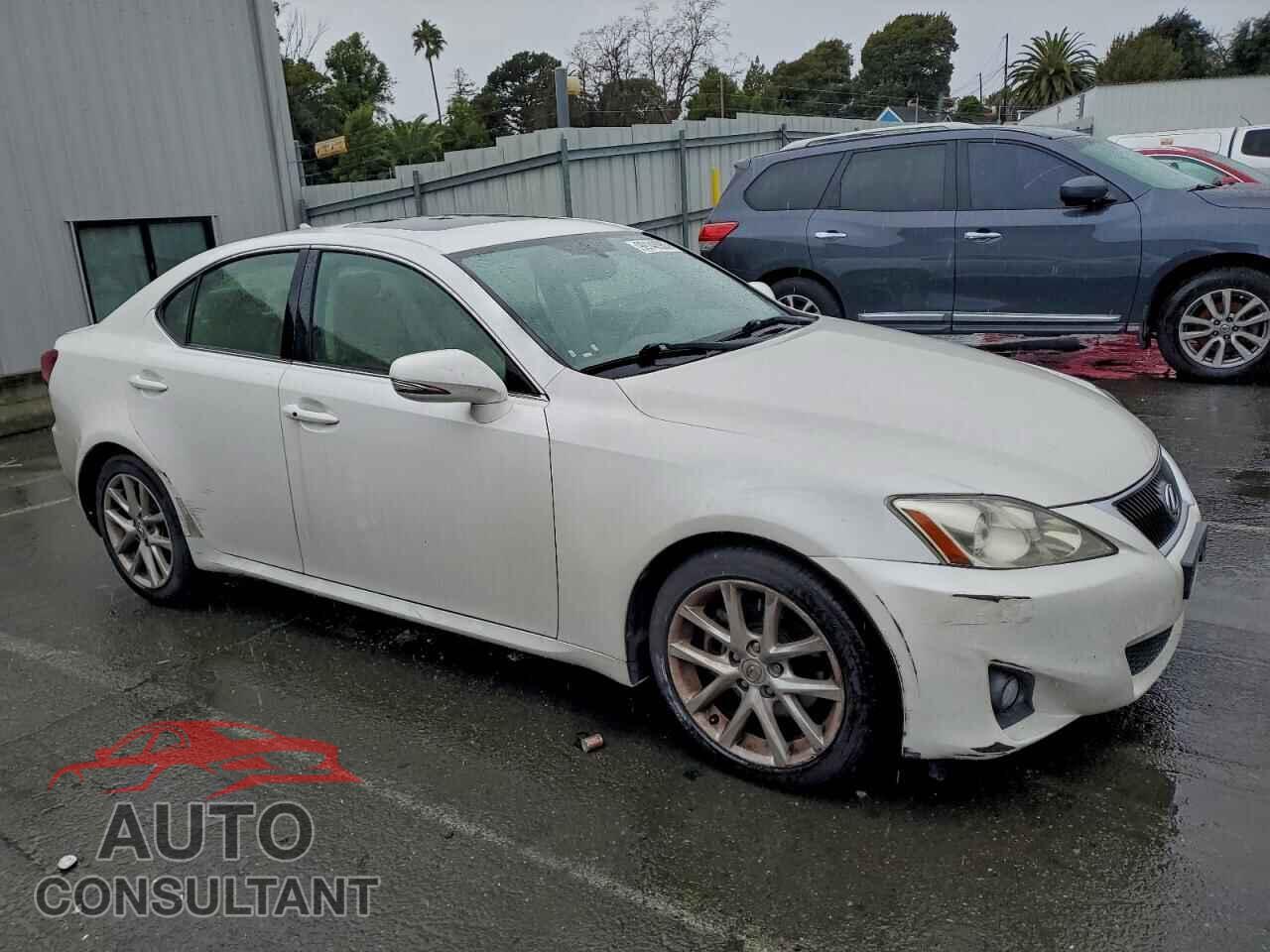 LEXUS IS 2011 - JTHBF5C28B5129609