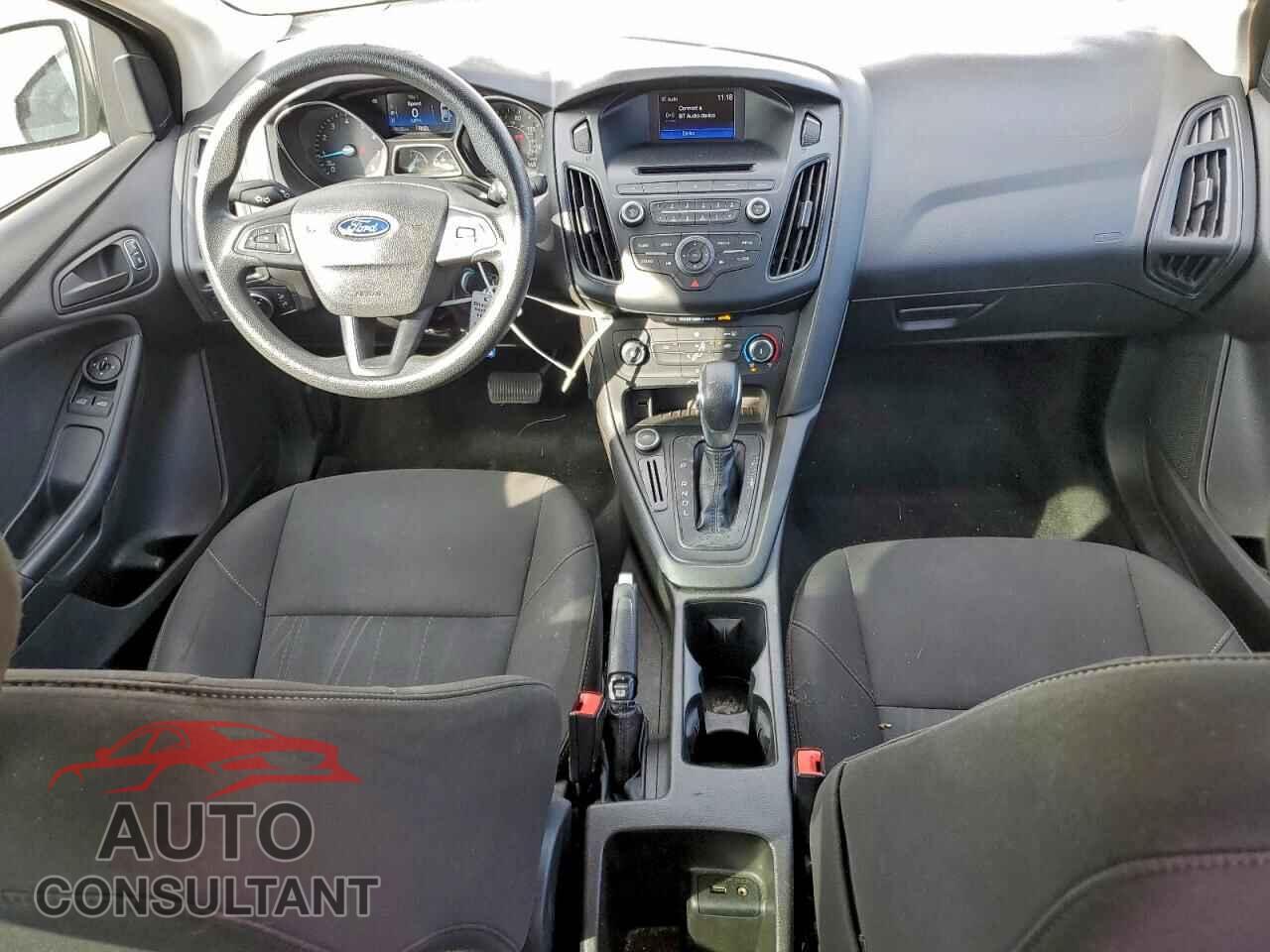 FORD FOCUS 2016 - 1FADP3E22GL242005