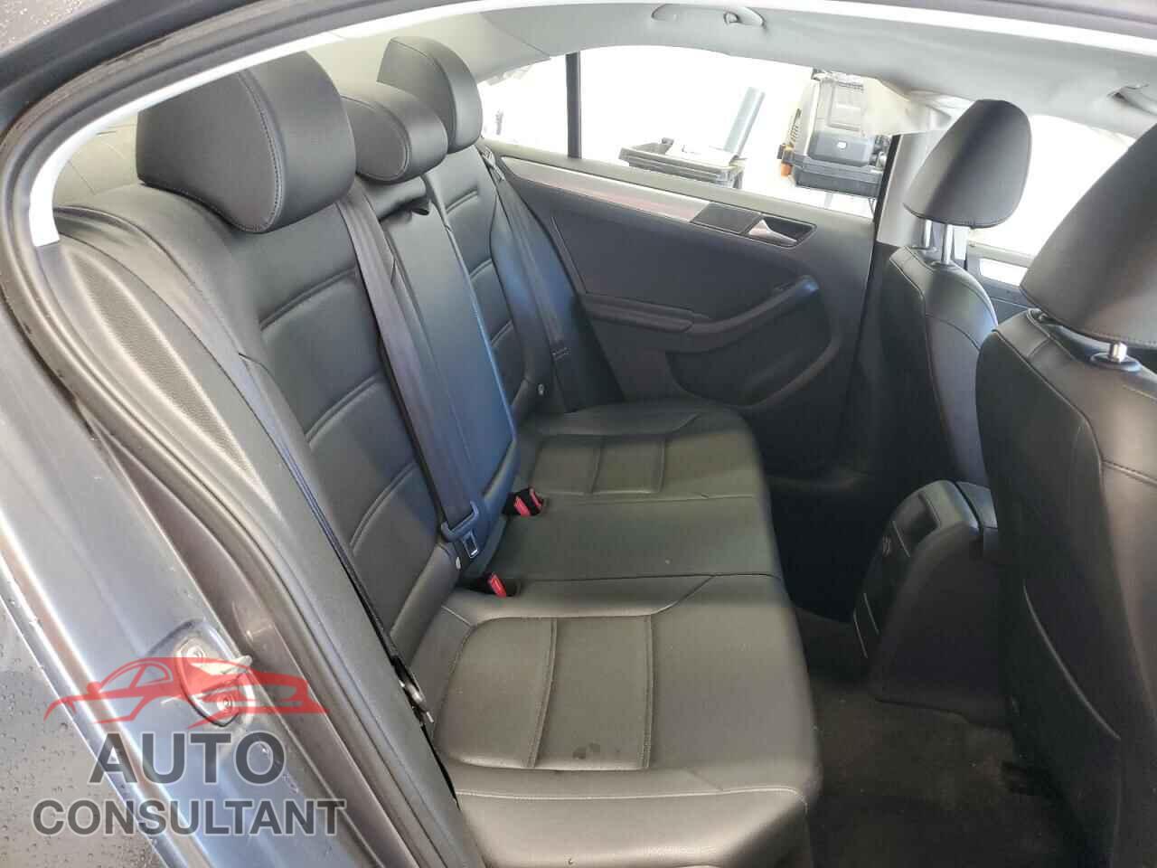 VOLKSWAGEN JETTA 2017 - 3VWDB7AJ4HM292429