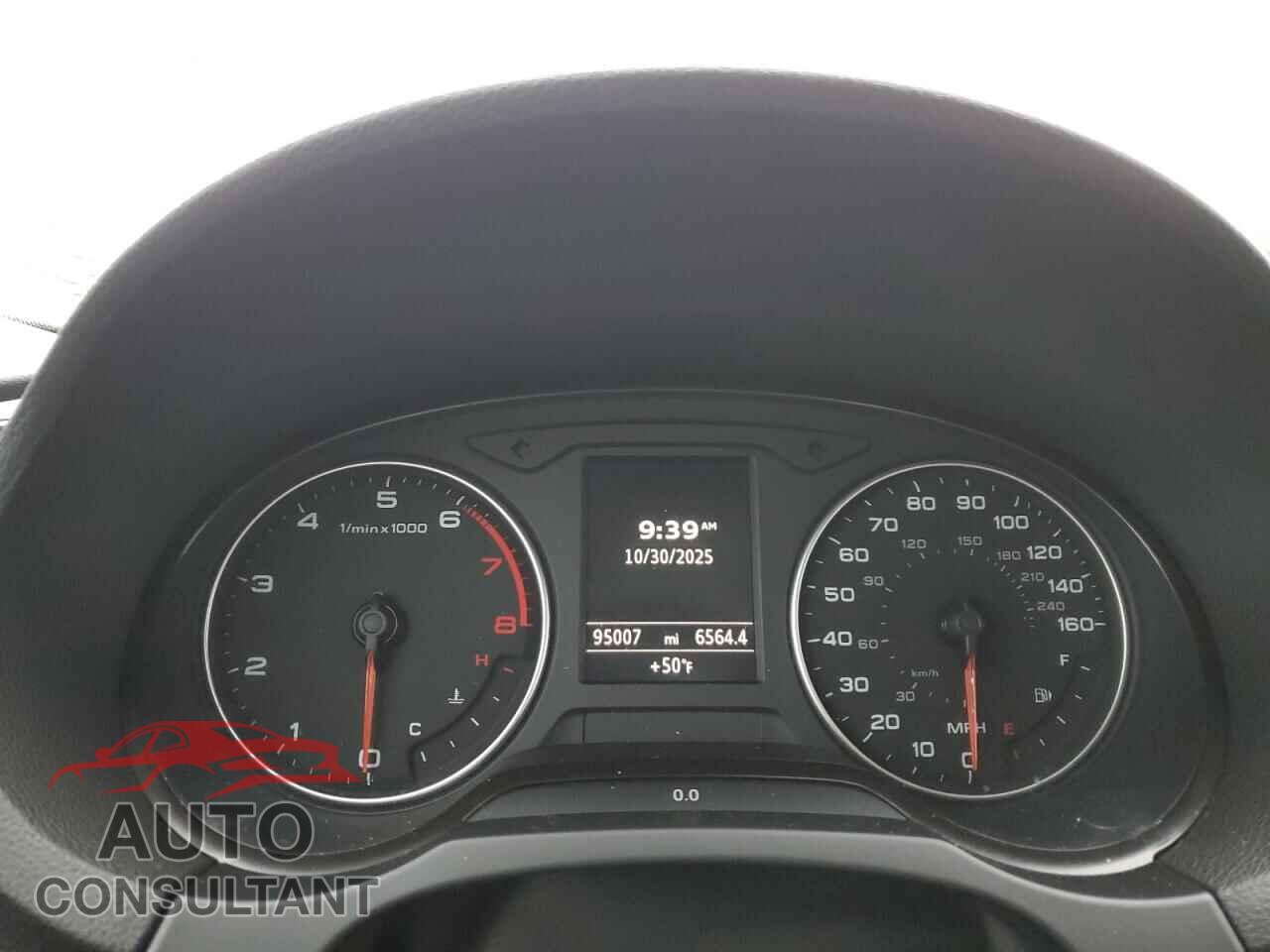 AUDI A3 2015 - WAUBFGFF8F1041374
