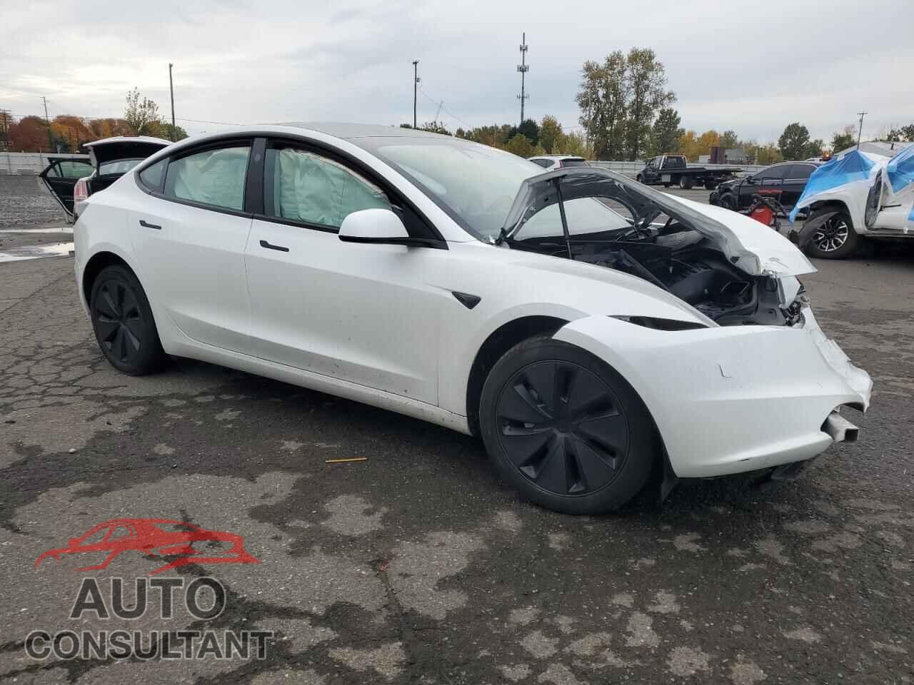 TESLA MODEL 3 2024 - 5YJ3E1EA5RF783949