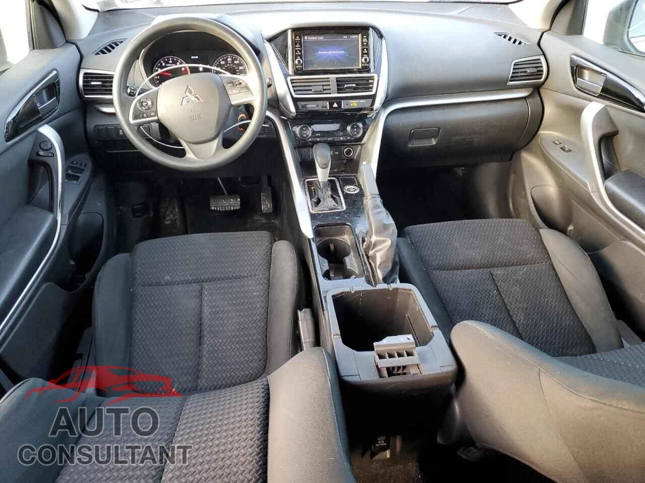 MITSUBISHI ECLIPSE 2018 - JA4AT3AA7JZ040863