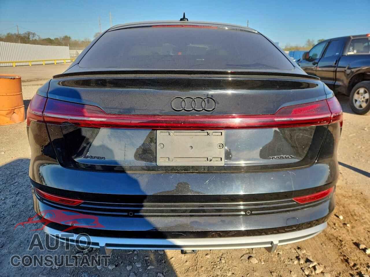 AUDI E-TRON 2021 - WA13AAGE2MB024726