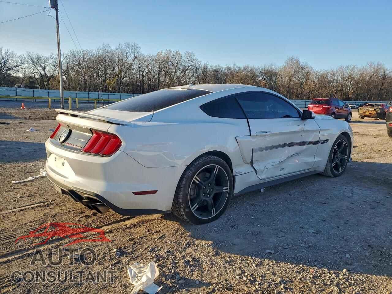 FORD MUSTANG 2019 - 1FA6P8CF0K5125449