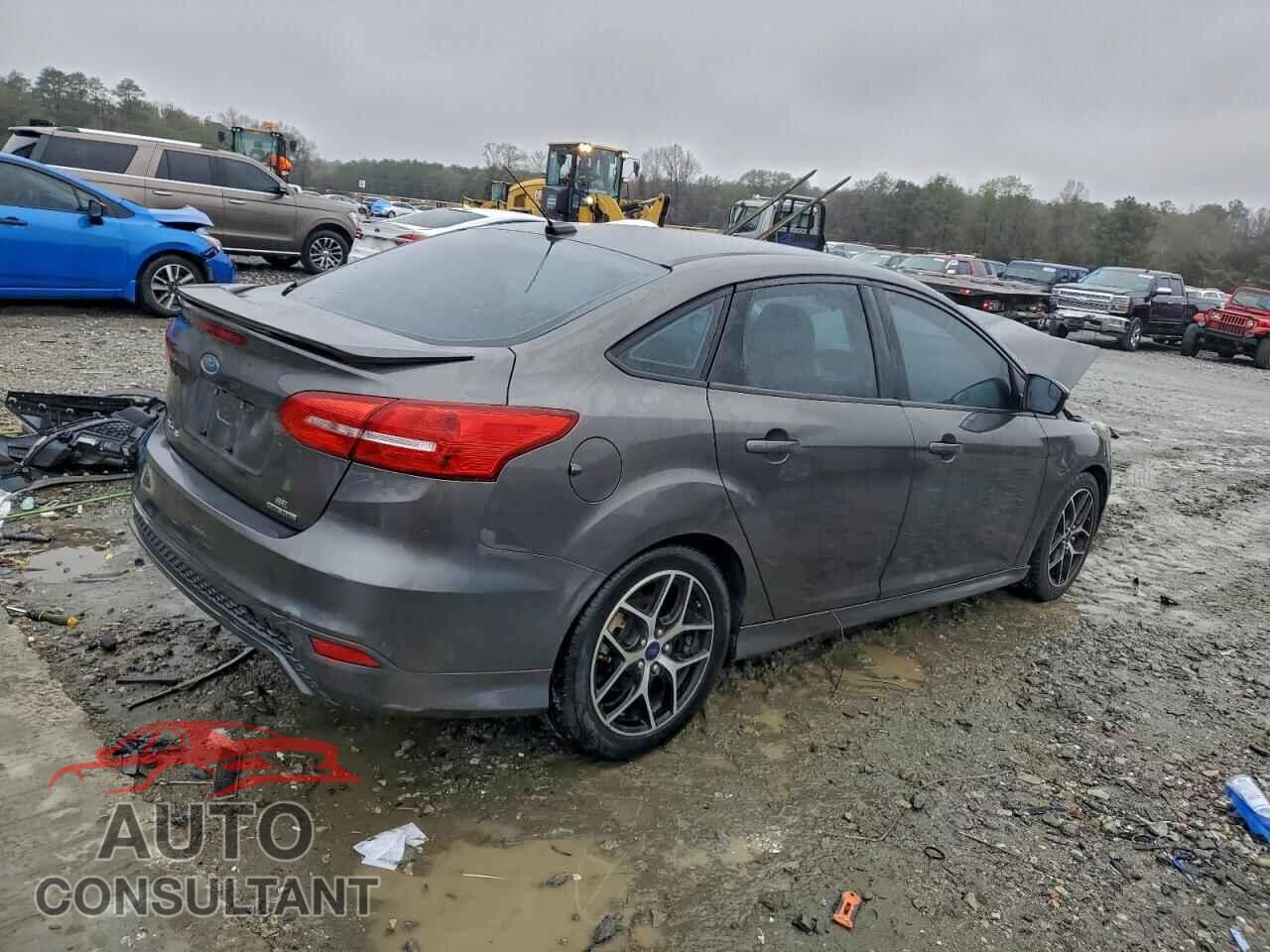 FORD FOCUS 2015 - 1FADP3F2XFL252262