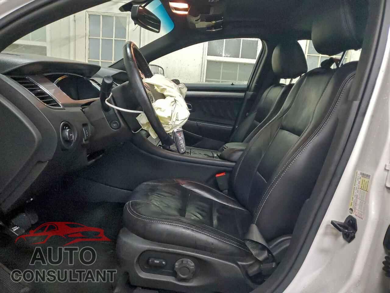 FORD TAURUS 2015 - 1FAHP2H84FG193795