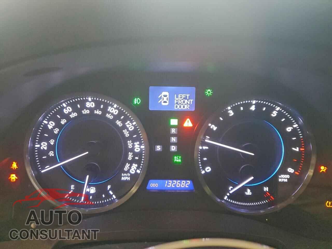 LEXUS IS 2012 - JTHCF5C24C5055322