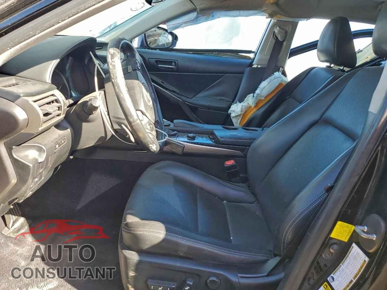 LEXUS IS 2014 - JTHBE1D24E5006243