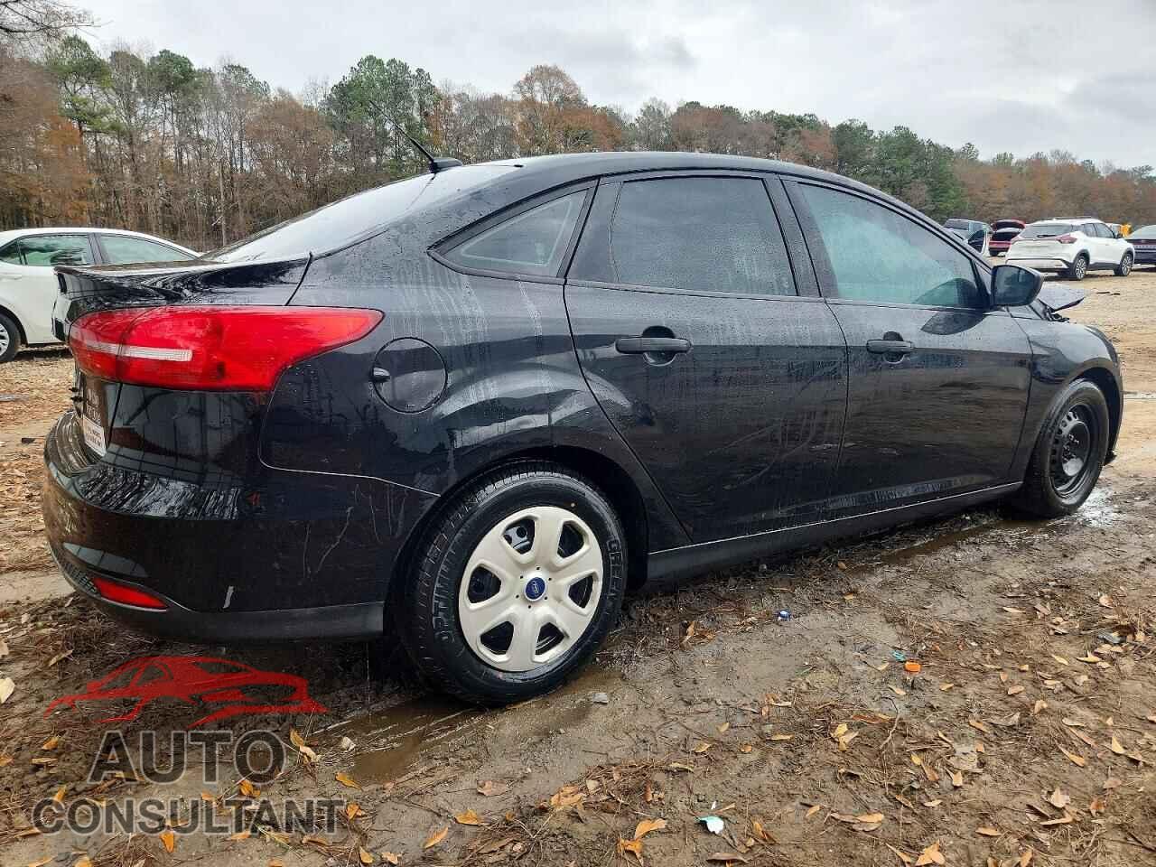 FORD FOCUS 2018 - 1FADP3E27JL311486