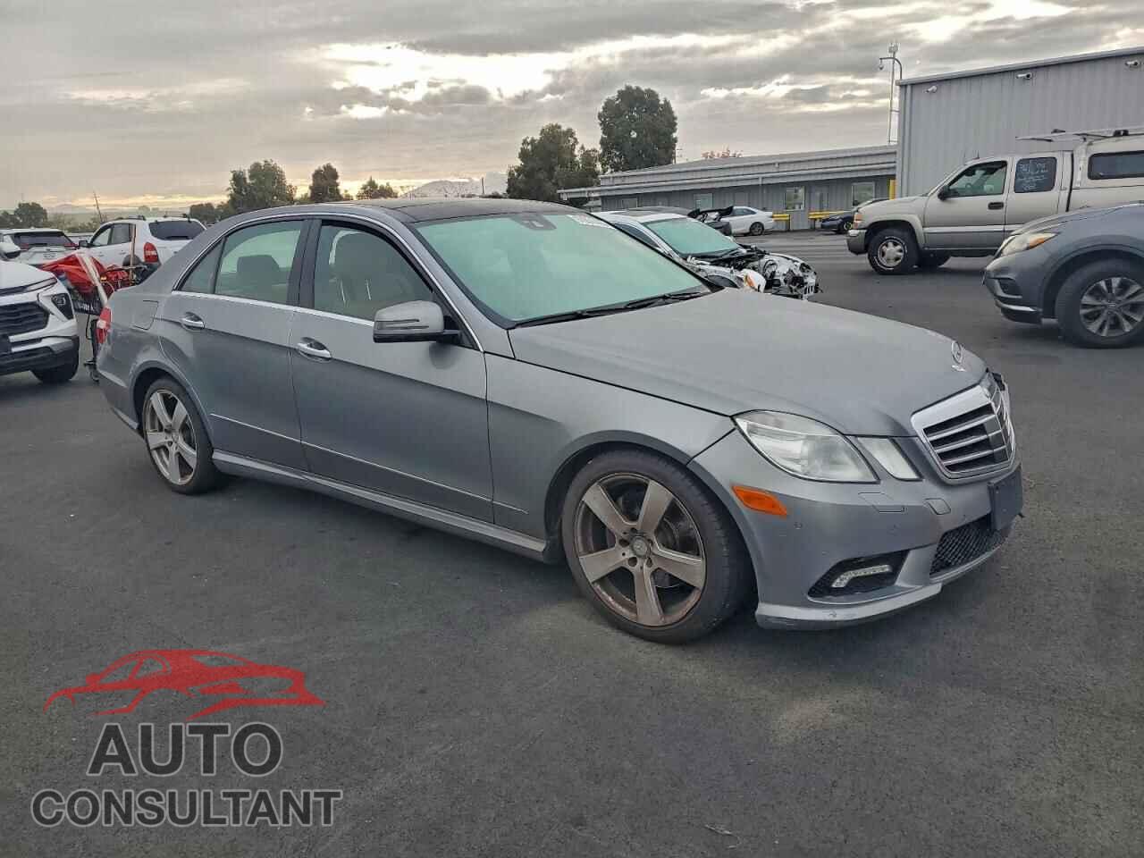 MERCEDES-BENZ E-CLASS 2010 - WDDHF5GB2AA017065