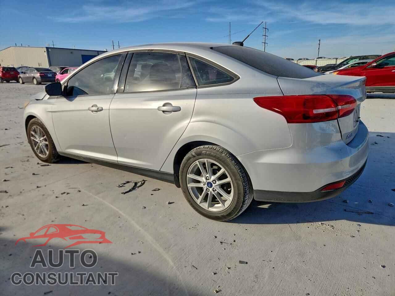 FORD FOCUS 2017 - 1FADP3F22HL328575