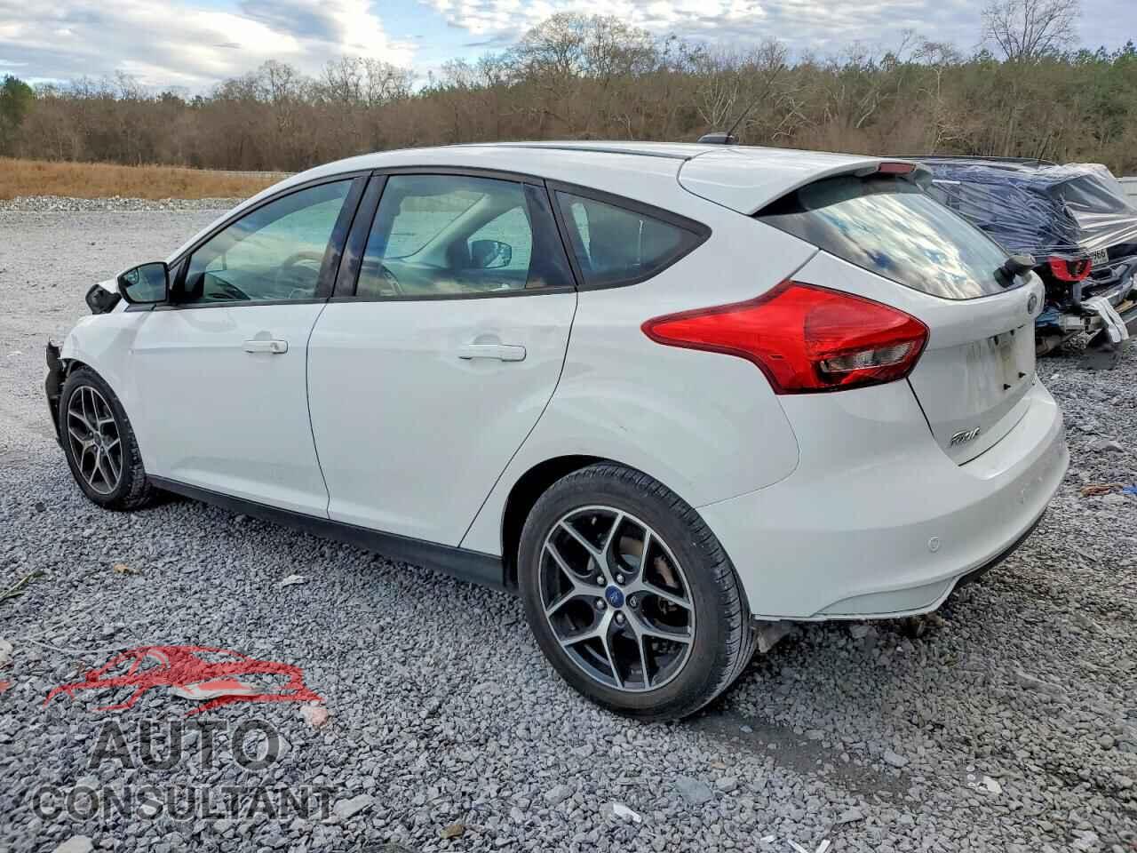 FORD FOCUS 2017 - 1FADP3M22HL248373