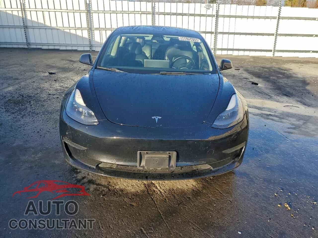 TESLA MODEL 3 2022 - 5YJ3E1EA8NF370935