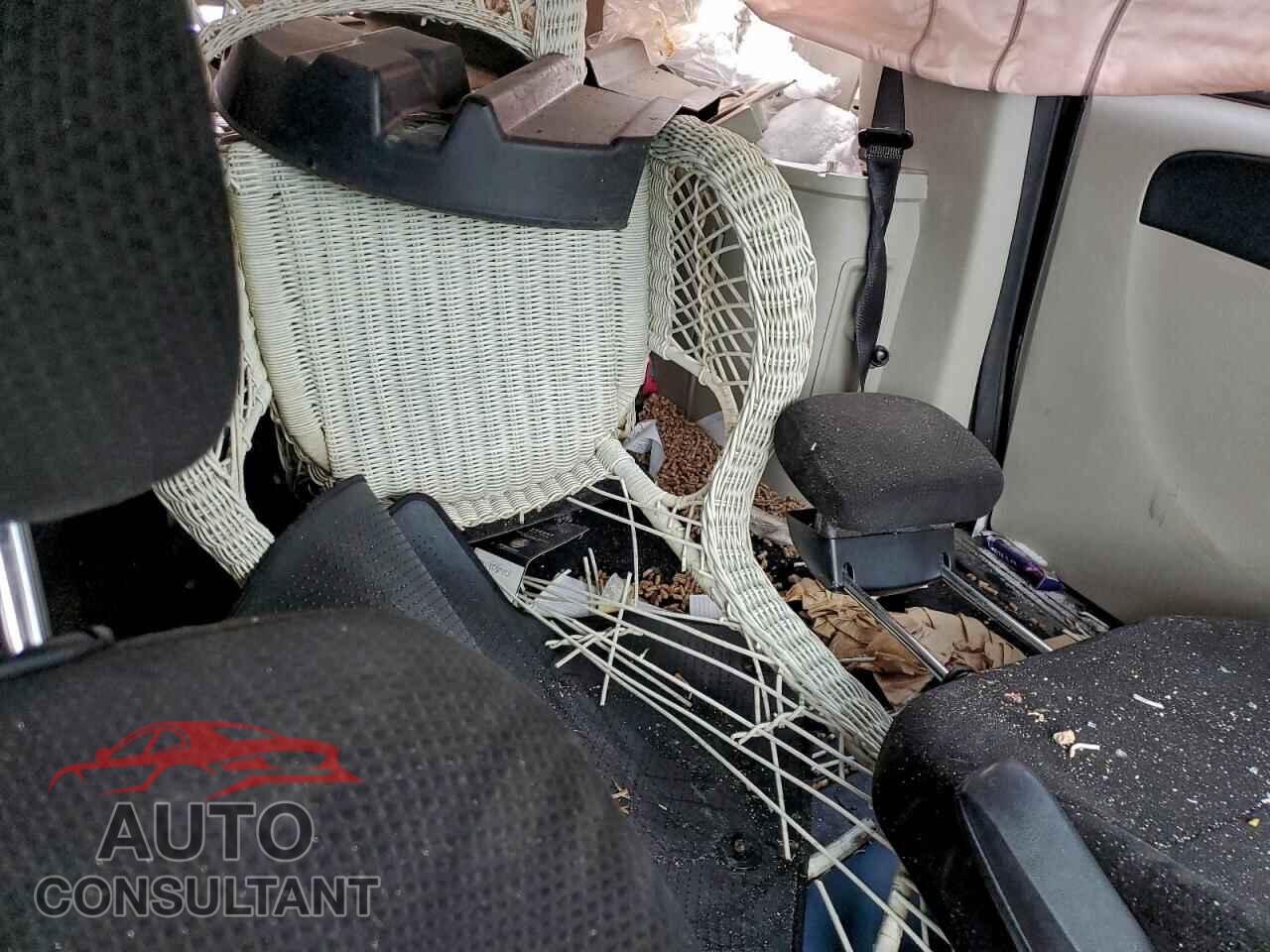 DODGE CARAVAN 2013 - 2C4RDGBG4DR757123
