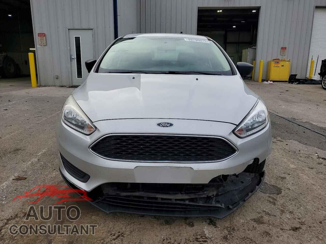 FORD FOCUS 2017 - 1FADP3E24HL229984