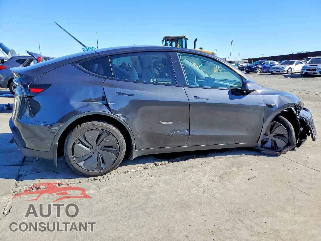 TESLA MODEL Y 2026 - 7SAYGDED6TF417715