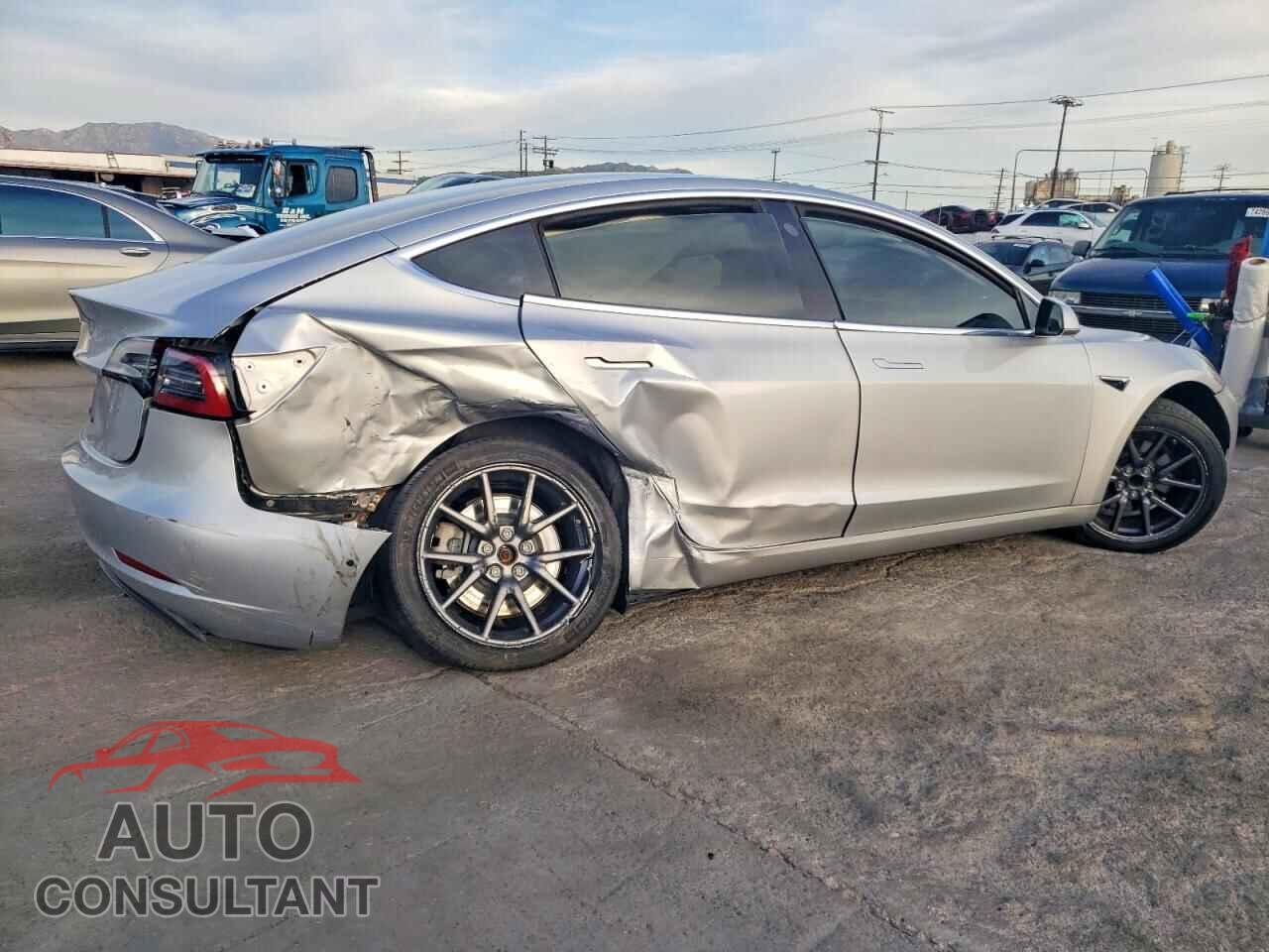 TESLA MODEL 3 2018 - 5YJ3E1EA4JF095316