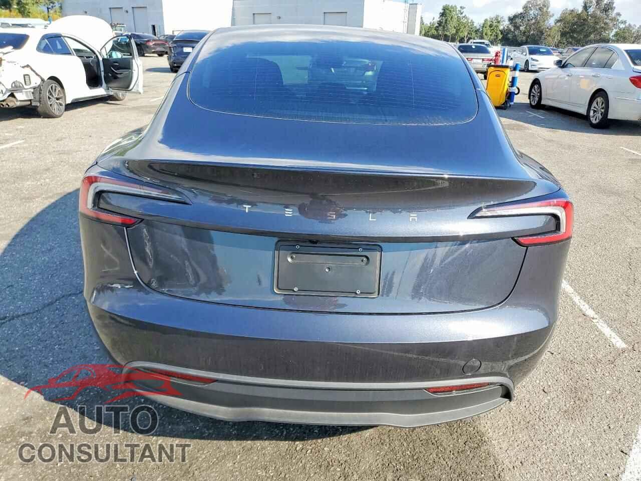 TESLA MODEL 3 2025 - 5YJ3E1EA9SF051412