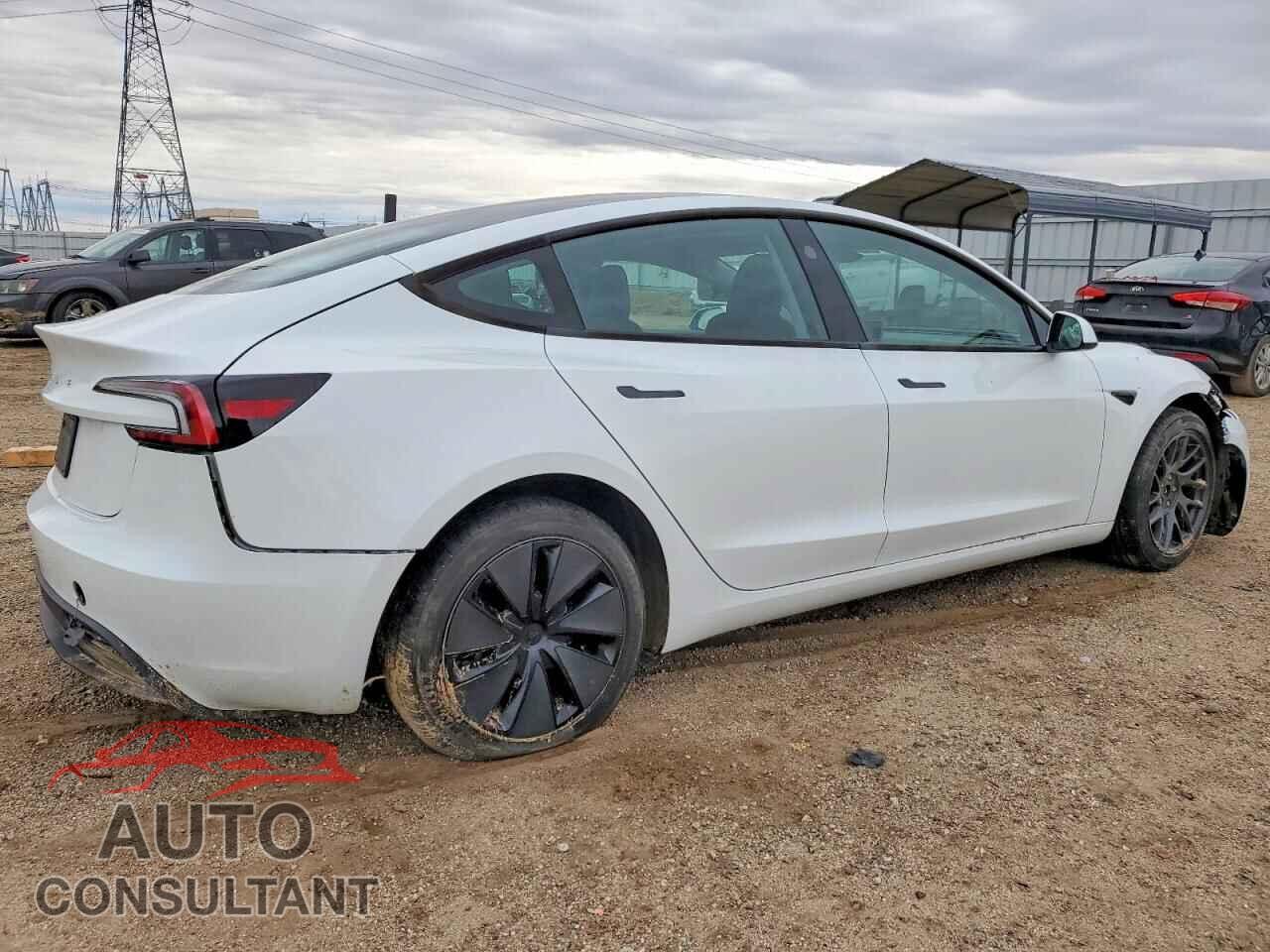 TESLA MODEL 3 2025 - 5YJ3E1EA2SF005520