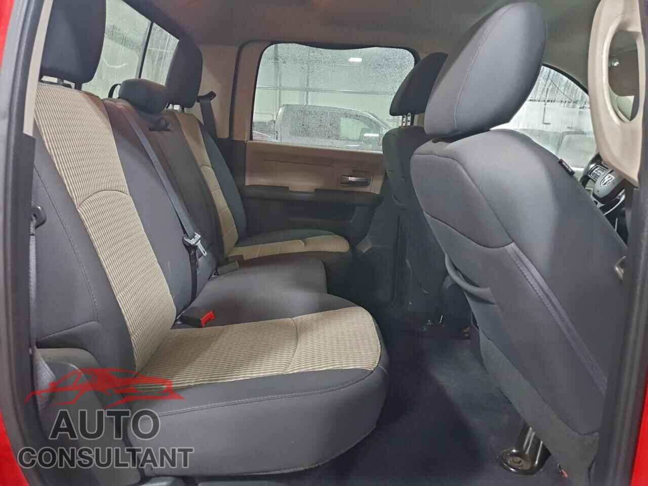 DODGE RAM 1500 2012 - 1C6RD7LT8CS341415
