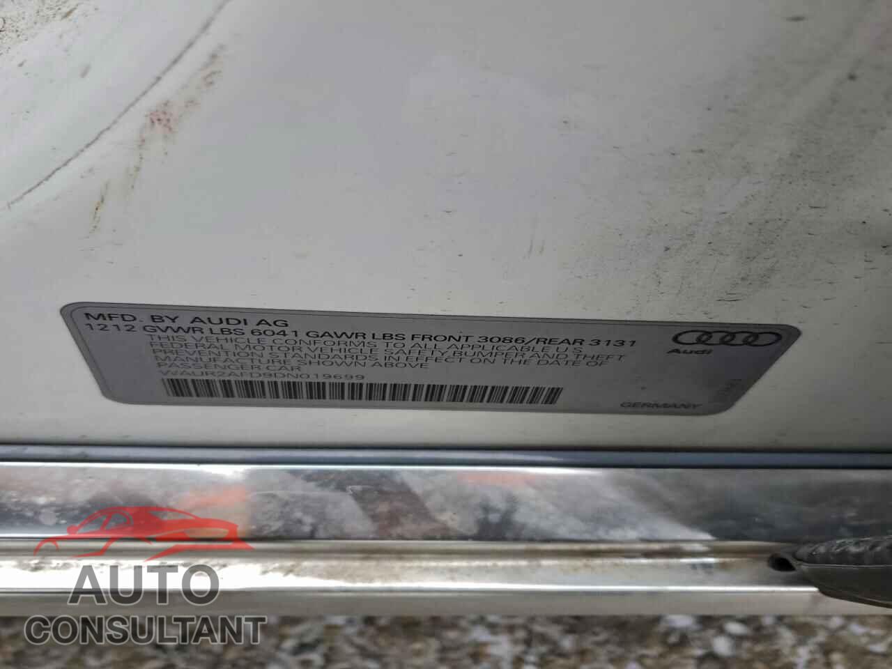 AUDI A8 2013 - WAUR2AFD9DN019699