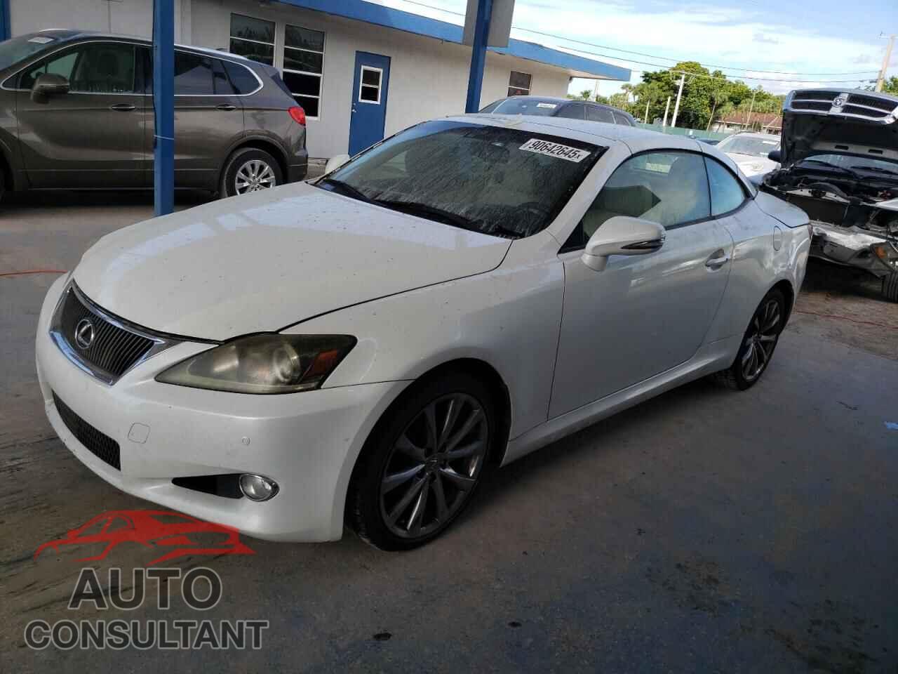 LEXUS IS 2015 - JTHFF2C26F2532964